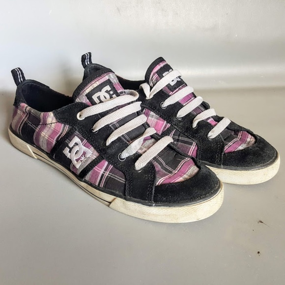dc checkered shoes